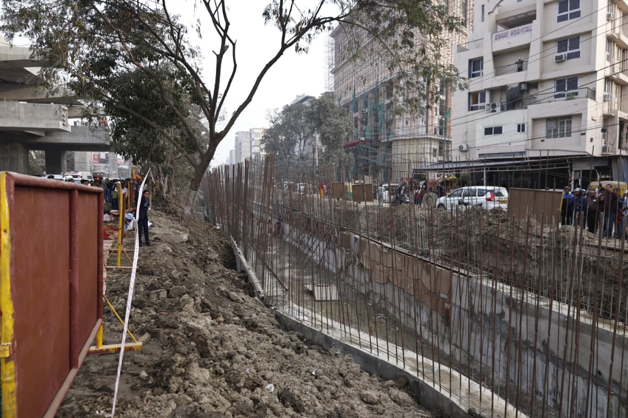CM Nitish Kumar Inspects Patna Road Projects, Orders Timely Completion to Ease Traffic Woes