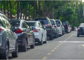 No Respite for Roadside Parking Violators as Patna Police Enforces Night-Time Action Under New Traffic Rules