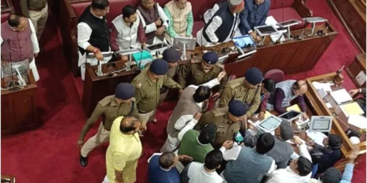 Clash Over ‘Status’ in Bihar Legislative Council: Ashok Choudhary and Sunil Singh Confront, Opposition Members Ejected from Well