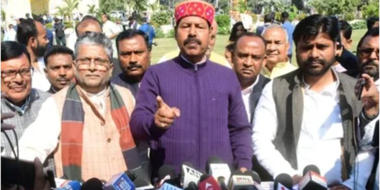 Bihar Assembly Sees Walkout as Opposition Demands Immediate Debate on Women’s Safety