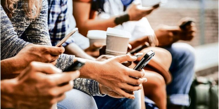 Why Is Gen Z’s IQ Falling Below Their Parents’? New Research Raises Concerns Over Cognitive Decline