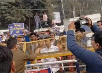 ‘Ready to Die’: Students Break Barricades in Patna as Protests Erupt Over New UGC Rules