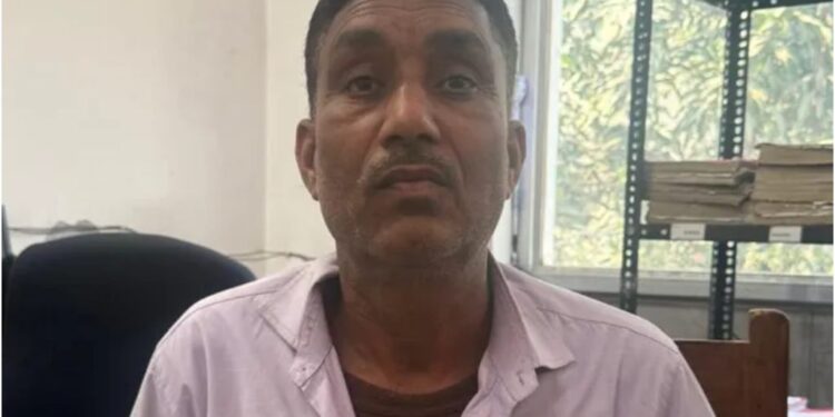 Muzaffarpur Agriculture Officer and Driver Arrested for Taking Rs 50,000 Bribe in Special Vigilance Unit Action