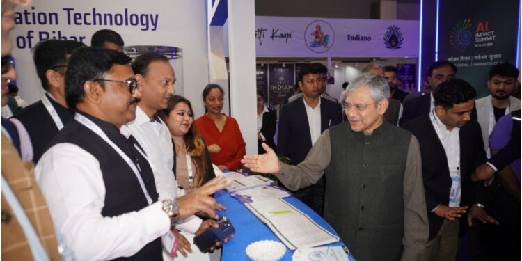 Union Minister Ashwini Vaishnaw Praises Bihar’s AI Surge at India AI Submit