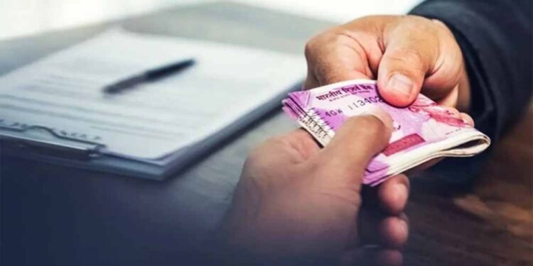 Bihar vigilance bureau arrests two officials in bribery trap operations