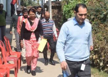 NEET Student Death Probe CBI Reaches Jehanabad Questions Family for Hours; Assures Fair Investigation