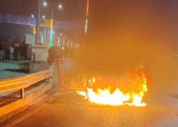 Moving Car Bursts Into Flames At Patna’s Digha, AGM Escapes; Over 10 Such Incidents Reported In Six Months