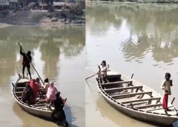 Nalanda boats with kids