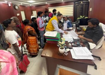 Patna civic body hears 32 complaints at public hearing, officials told to ensure swift action