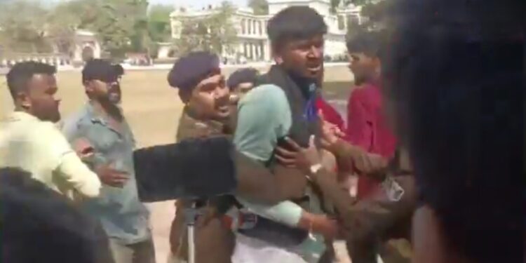 Patna University student union poll marred by clashes after candidate detained