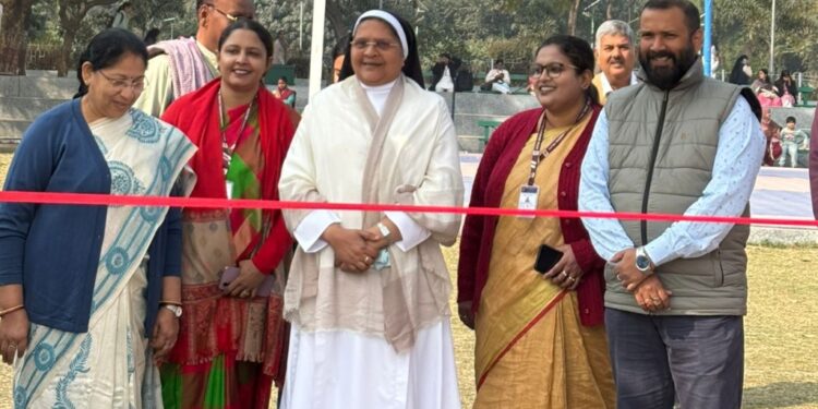 Marketing students gain hands-on industry experience at two-day sales workshop