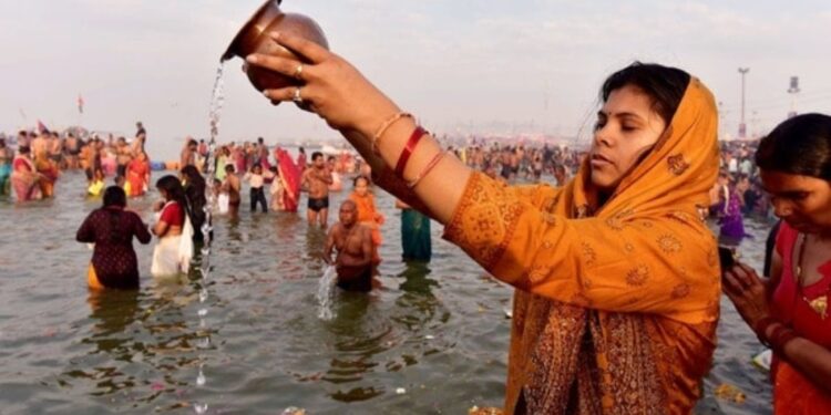Maghi Purnima Brings Hope as Devotees Gather for Holy Bath in Rare Auspicious Yoga