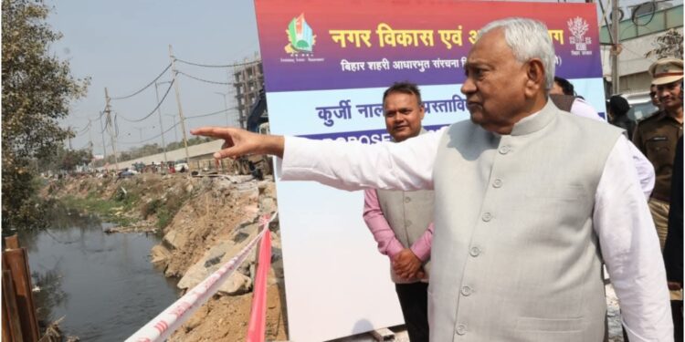CM Nitish Kumar Pushes for Faster Completion on Kurji and Anandpuri Drain Projects to Ease Waterlogging and Traffic in Patna