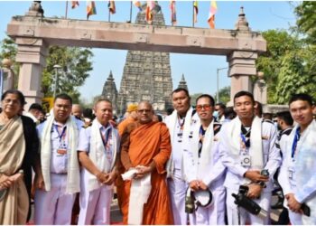 Naval Officers From 74 Countries Visit Mahabodhi Temple and Meditate Under Sacred Bodhi Tree