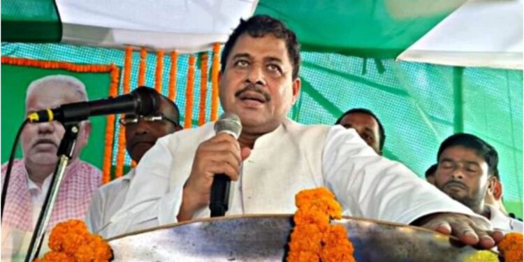JD(U) Seeks Disqualification of MP Girdhari Yadav as Internal Rift Deepens Under Nitish Kumar