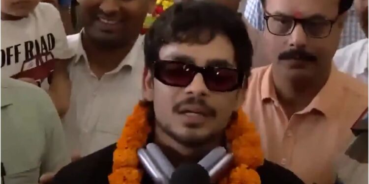 Ishan Kishan Receives Grand Welcome in Patna After T20 World Cup Triumph, Urges Youth to Work Hard