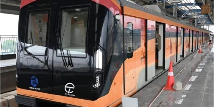 Senior Official Inspects Patna Metro Corridor from Khemnichak to Malahi Pakari Ahead of Operations