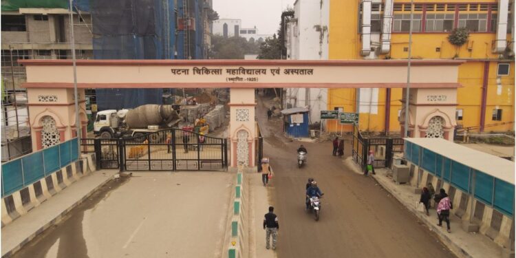 Patna Hospitals on High Alert for Holi, Over 85 Beds Reserved and Emergency Helpline Issued