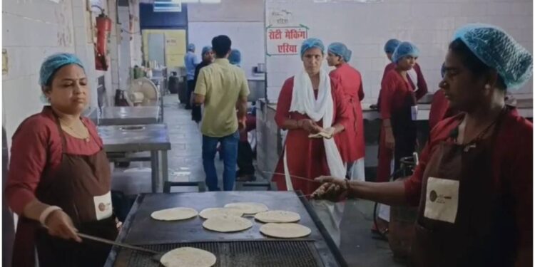 CM Nitish Kumar Launches Initiative in Katihar to Put ‘Jeevika Didis’ Home-Cooked Meals on Swiggy and Zomato