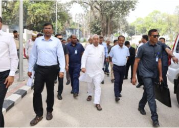 CM Nitish Kumar Inspects Patna Collectorate, Orders Fast-Tracking of Road to Sabhyata Dwar and Other Infrastructure Works