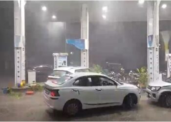 Weather Turns Severe in Bihar with Storms, Rain and Hail; Two Dead as Red Alert Issued in 15 Districts