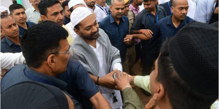 Eid-ul-Fitr 2026: Nitish Kumar Absent for First Time in 20 Years, Son Nishant Kumar Attends Eid Prayers