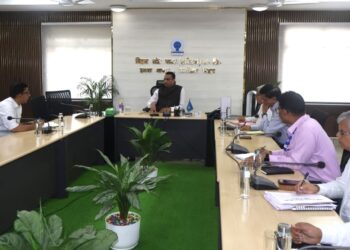 Bihar Energy Secretary orders strict action against power bill defaulters