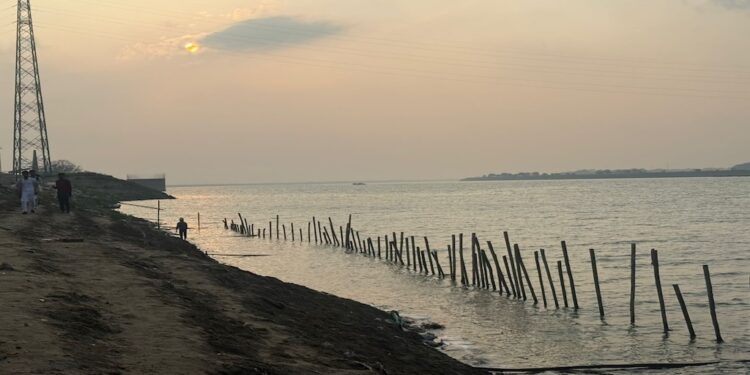 Sudden Weather Shift In Bihar, Temperature Drops By 13°C After Rain