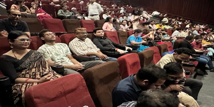 Film ‘Haq’ Screened In Patna To Mark International Women’s Day