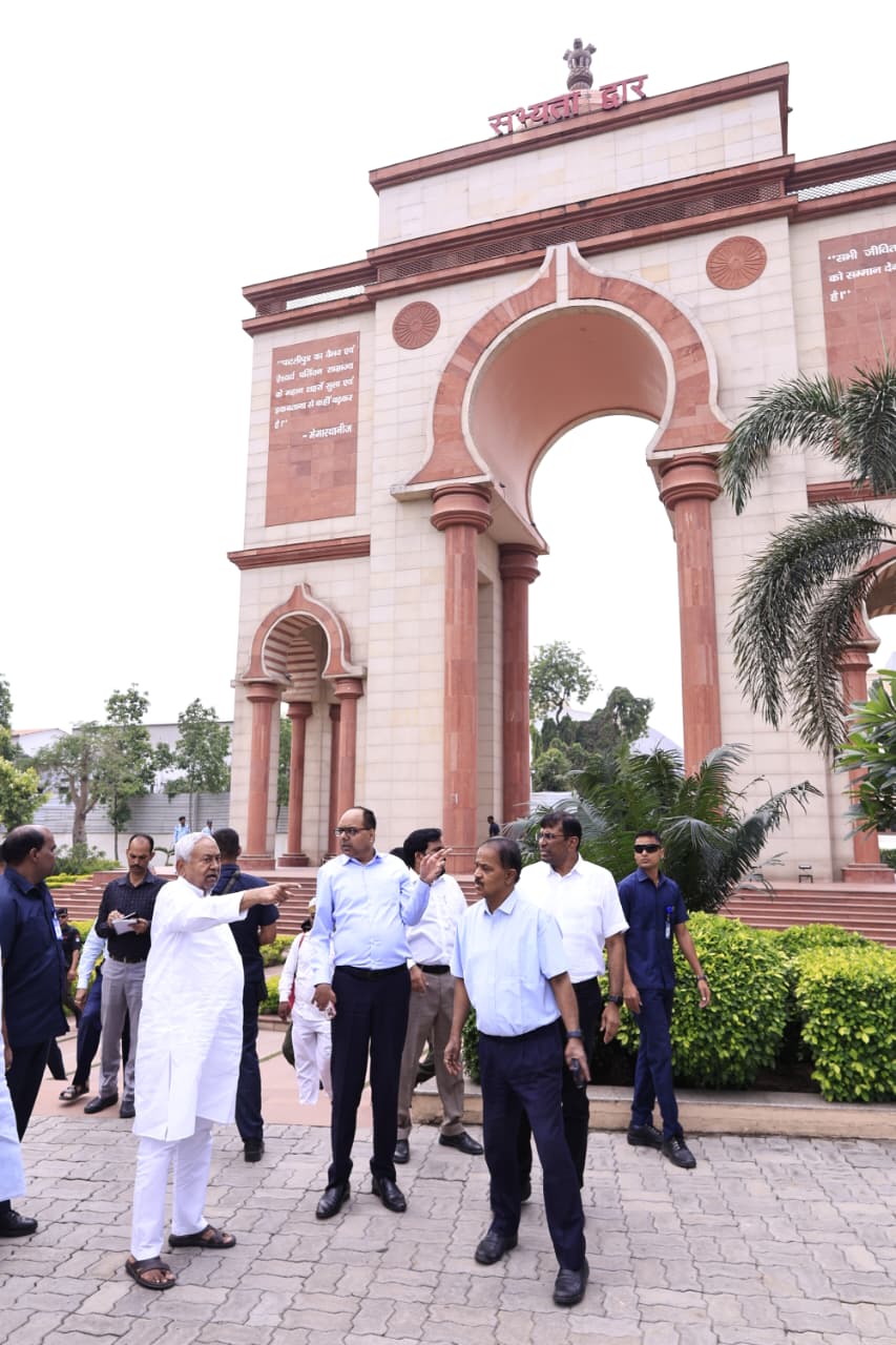 Chief Minister Nitish Kumar Inspects Various Ongoing Projects In Patna City, Directs Speedy Completion