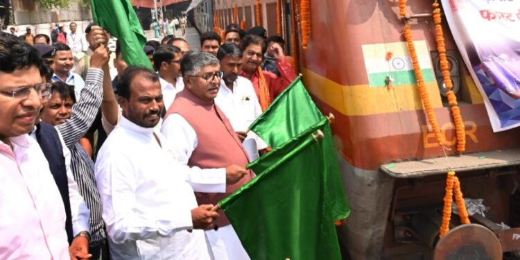 Patna–Thawe Fast Passenger Train Starts Operations With 12 Station Halts