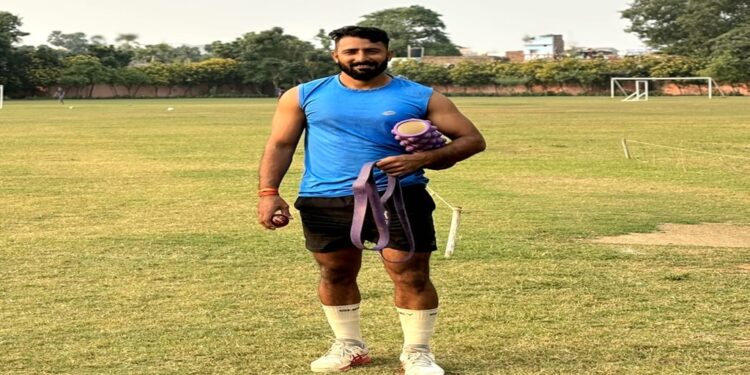 Bihar Fast Bowler Pankaj Tiwari Joins Royal Challengers Bangalore As Net Bowler