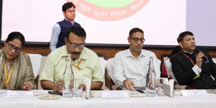 Revenue Staff in Bihar Asked to Log Daily Work in Digital Diary