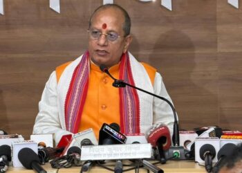 Vijay Sinha Distances Himself From CM Race, Emphasises Public Service