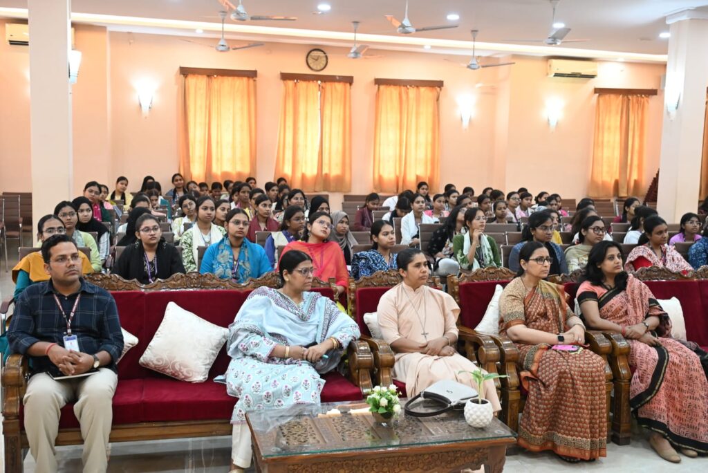Patna Women’s College Hosts Book Review Session Exploring Time Travel and Human Emotion Through Before the Coffee Gets Cold