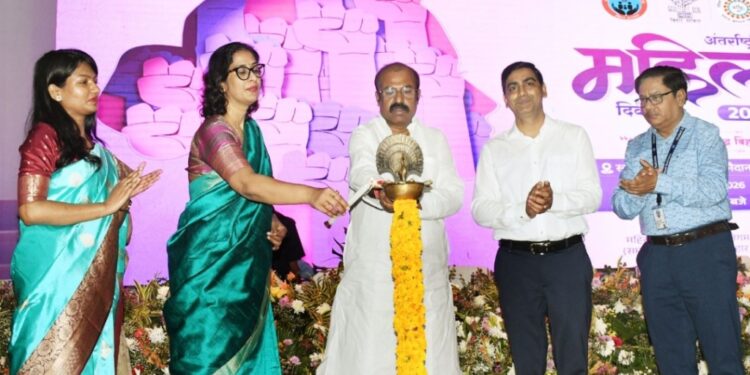 Pink Buses Flagged Off and ‘Shakti Portal’ Launched in Bihar on International Women’s Day