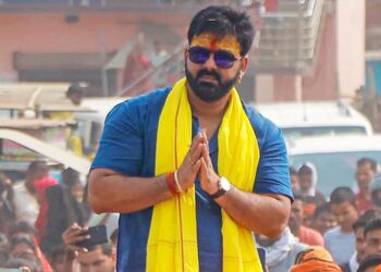 Pawan Singh Faces Women’s Commission Notice After Viral Video Controversy