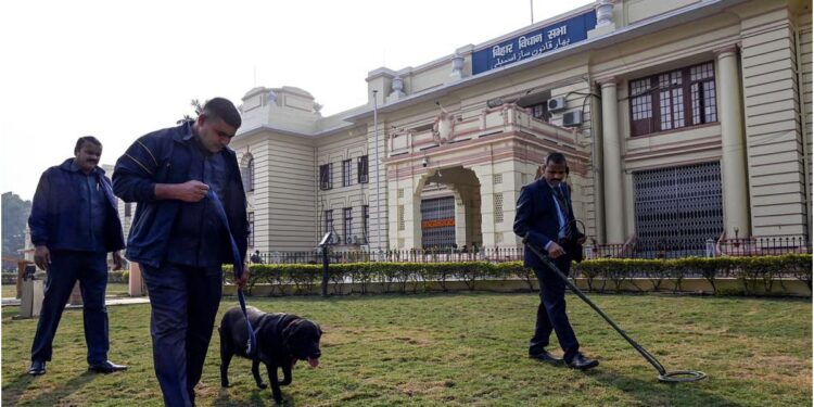 Bomb Threat Issued to Bihar Assembly and Patna Civil Court as Letter Warns of 13 RDX Blasts