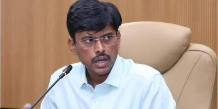 Patna Administration Cracks Down on Private Schools Over Arbitrary Fee Hikes, Orders Strict Action