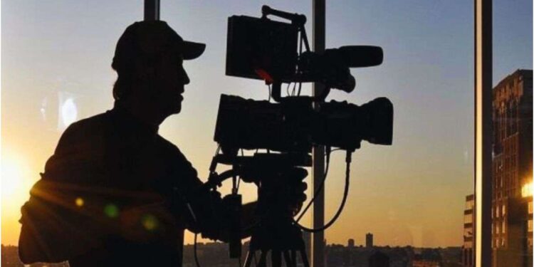 Bihar Film Policy Boosts Local Talent as New Hindi Film Sarkari Medium Begins Shoot in East Champaran