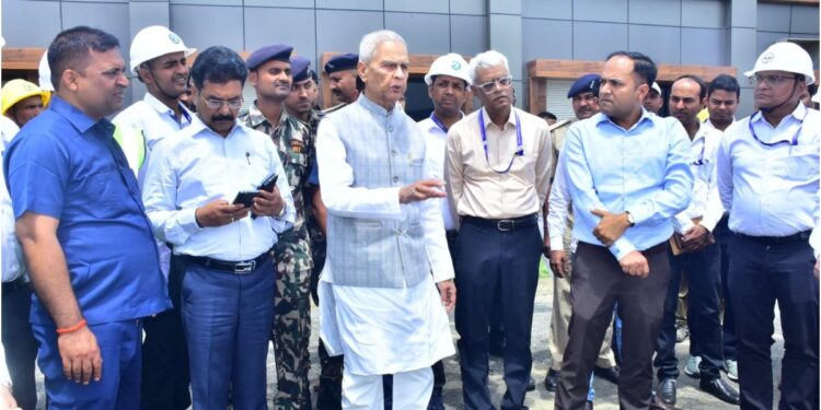 Bihar Energy Minister Reviews Kajra Solar-Battery Project, Pushes for Faster Expansion and Floating Solar Plans