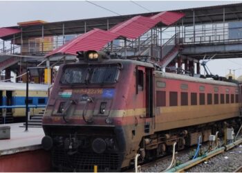 Gorakhpur–Patliputra Express to Face Partial Cancellations in April as Railways Advise Passengers to Check Schedule Before Travel