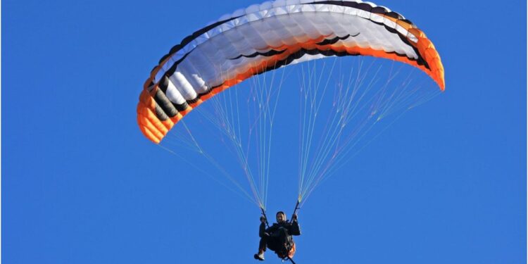 Raxaul to Offer Aero Sports Facilities with Plans for Paragliding and Skydiving Activities