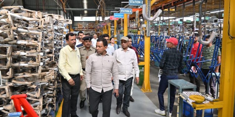 Industries Secretary Kundan Kumar Visits IIT Patna, FDDI and Hero Cycles Unit to Boost Bihar’s Innovation and Industrial Growth