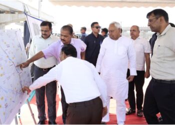 CM Nitish Inspects Construction Work of Patna–Bettiah Expressway, Directs Officials to Speed Up Completion