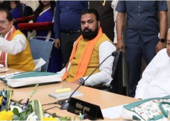 Nitish Government Holds Final Cabinet Meeting, Recommends Dissolution as Chief Minister Likely to Resign at 3pm