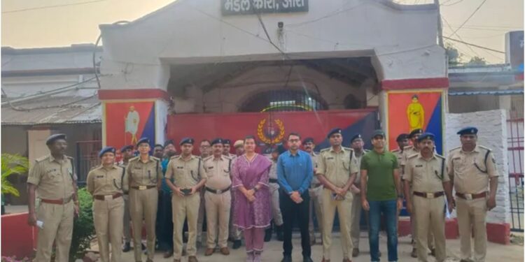 Major Crackdown in Bihar Jails as Samrat Choudhary Takes Charge as CM, Contraband Found in Aurangabad