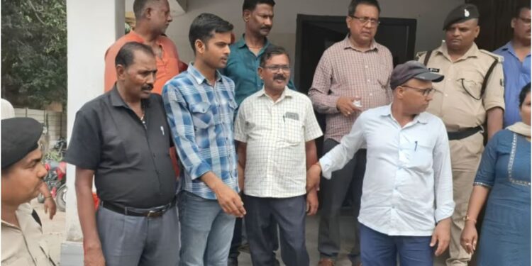 Second Raid in Purnia Within 30 Hours as Revenue Officer Caught Red-Handed Taking Rs 40,000 Bribe