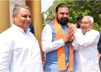 Nitish Kumar Meets Samrat Choudhary for First Time Since Leadership Change in Bihar