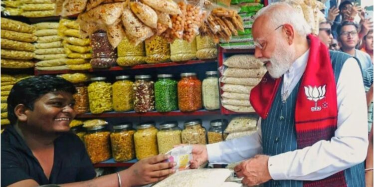 PM Narendra Modi Eats Jhal Muri, Gaya Vendor’s Small Stall Grabs National Spotlight